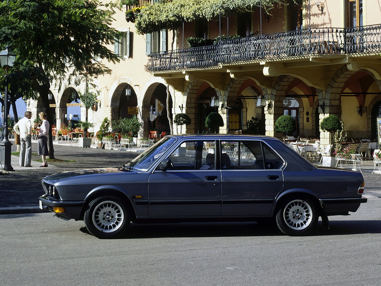 Bmw 5 Series Sedan photo 37