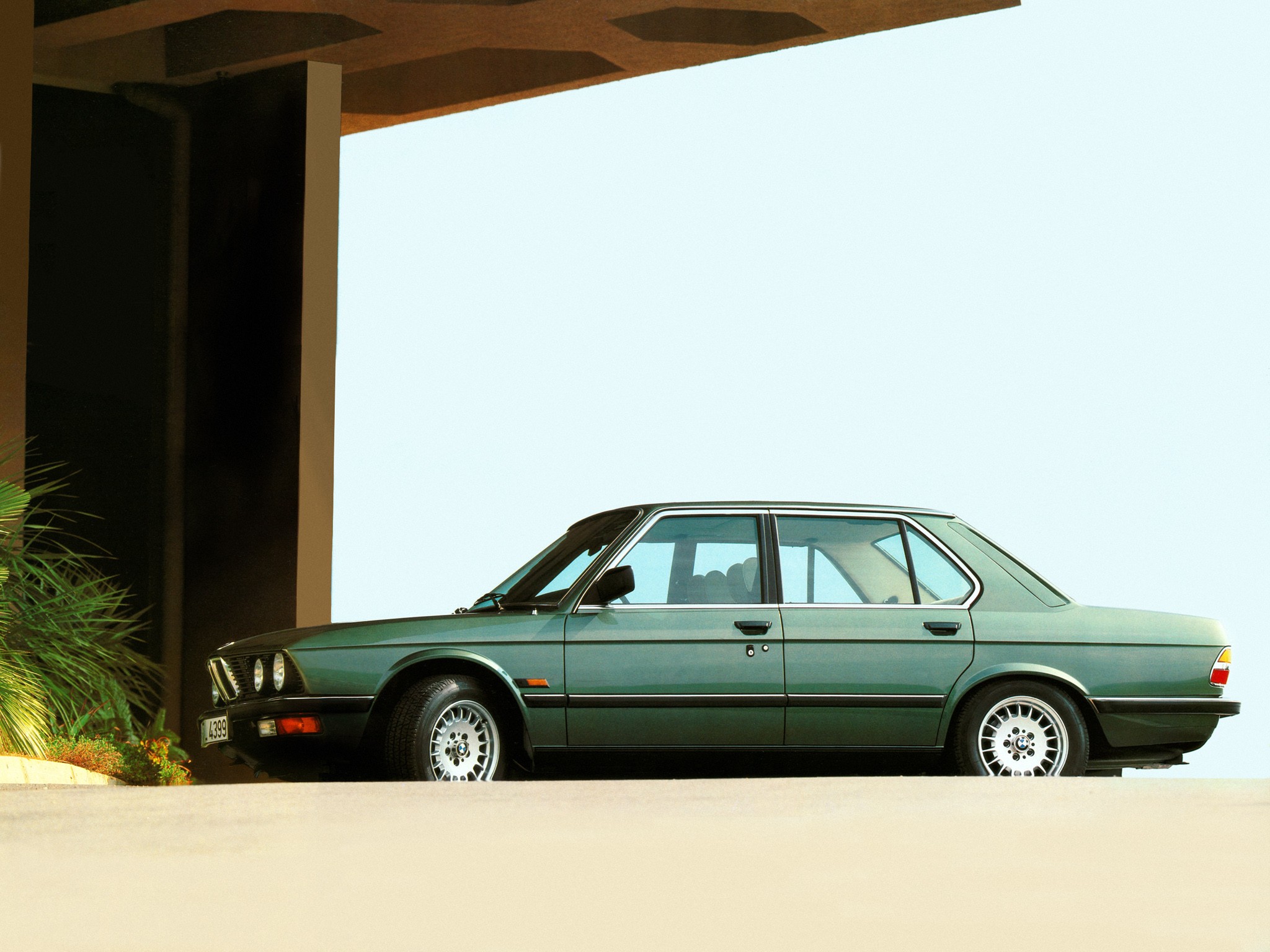 Bmw 5 Series Sedan photo 46