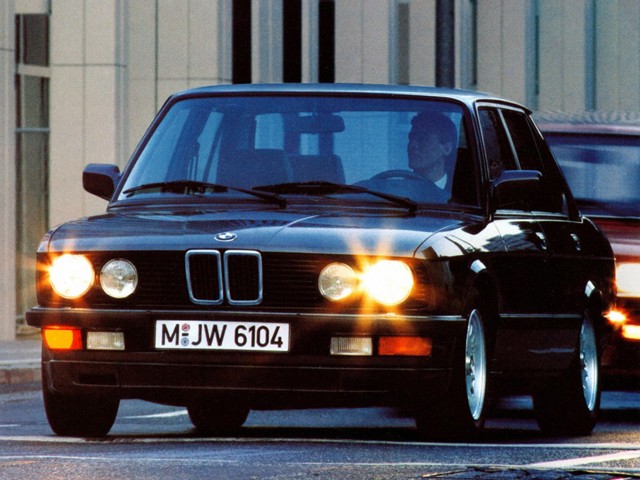 Bmw 5 Series Sedan photo 3