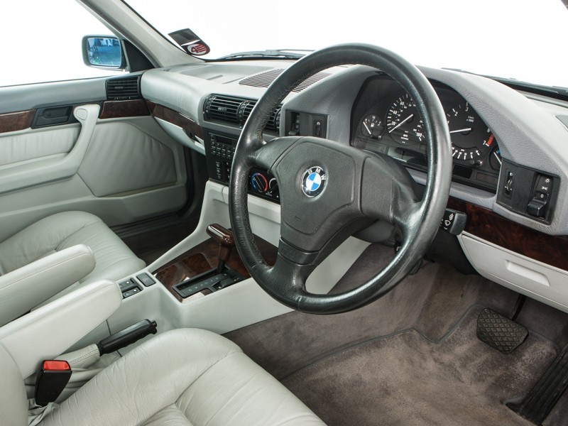 Bmw 5 Series Sedan photo 65
