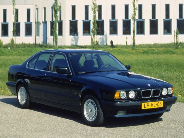 Bmw 5 Series Sedan Foto 15