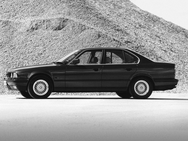 Bmw 5 Series Sedan Foto 24