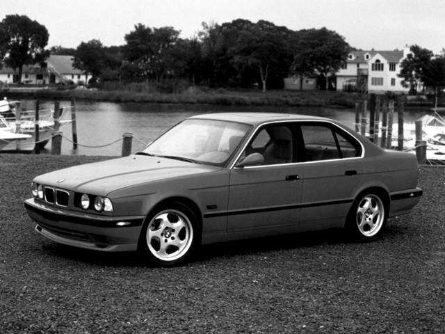 Bmw 5 Series Sedan Foto 36