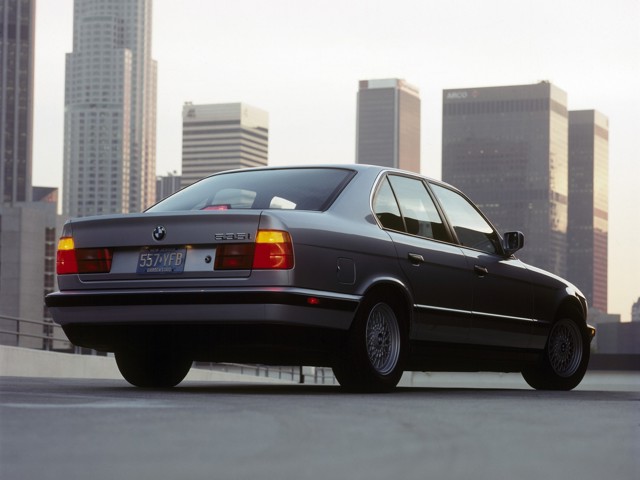 Bmw 5 Series Sedan Foto 54
