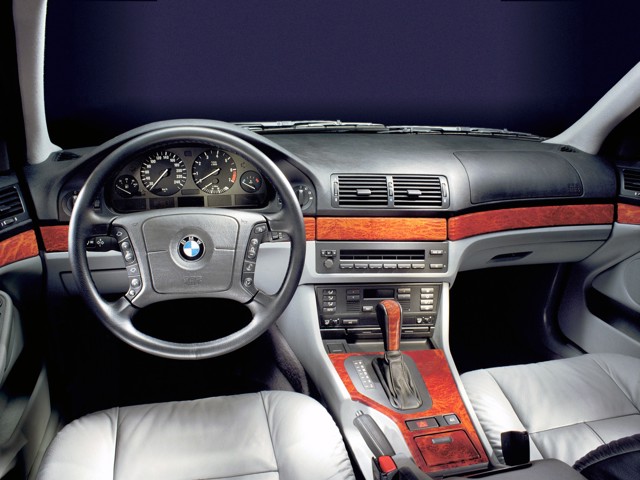 Bmw 5 Series Sedan foto 70