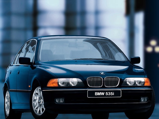 Bmw 5 Series Sedan foto 10
