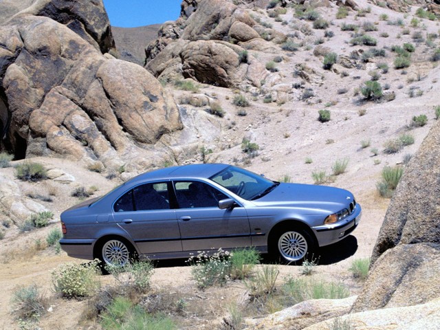 Bmw 5 Series Sedan foto 15