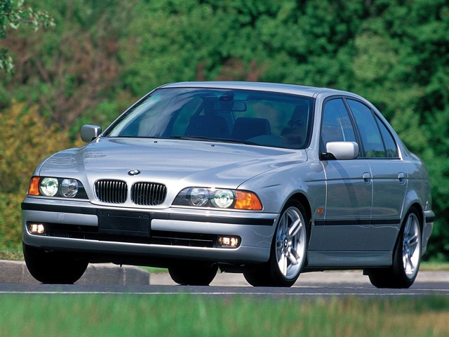 Bmw 5 Series Sedan foto 16