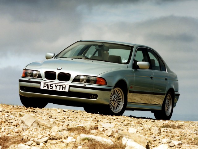 Bmw 5 Series Sedan foto 31