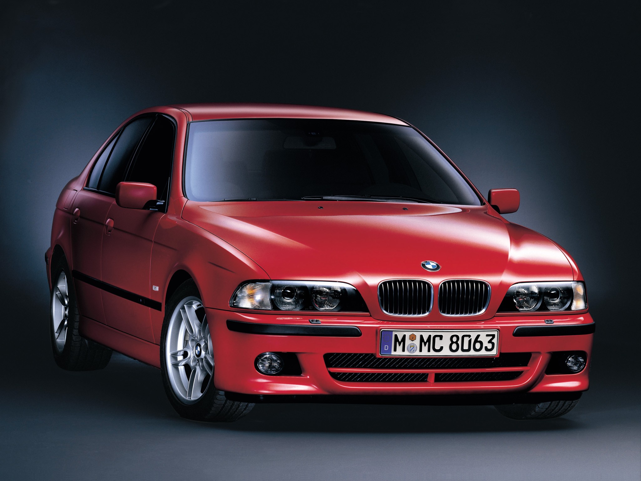 Bmw 5 Series Sedan photo 34