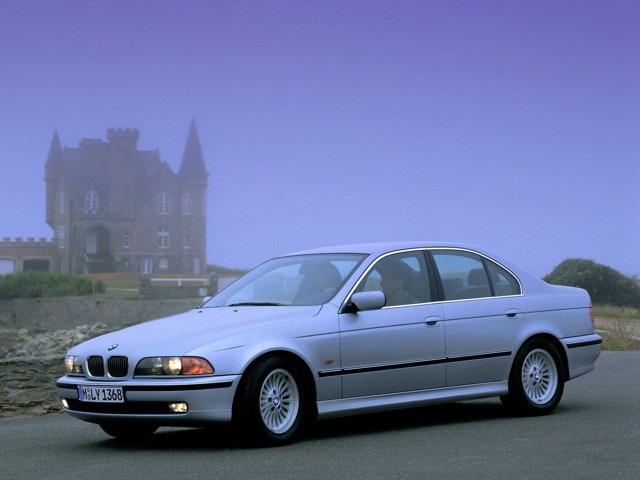 Bmw 5 Series Sedan foto 44