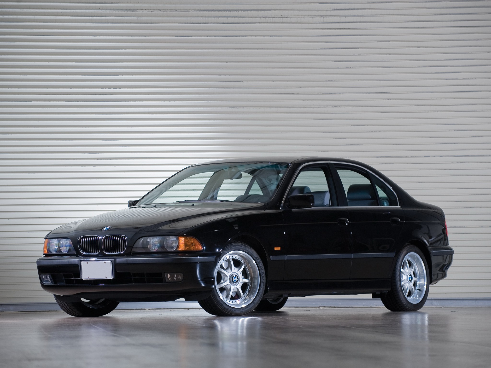 Bmw 5 Series Sedan photo 54