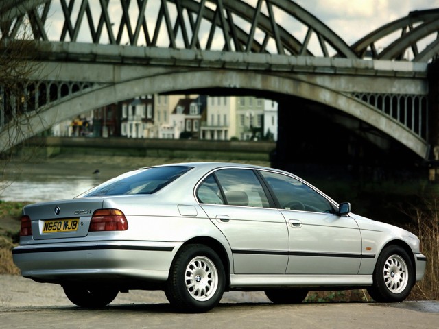 Bmw 5 Series Sedan foto 59