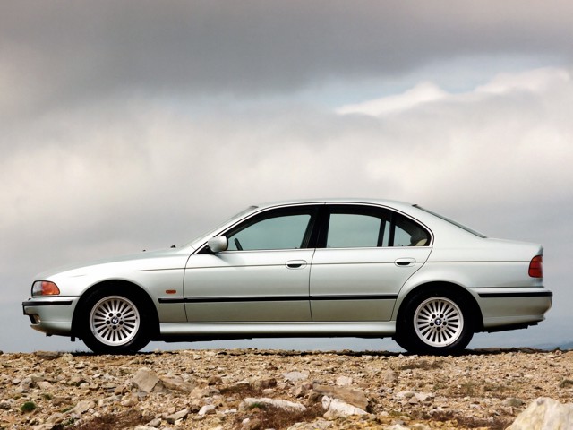Bmw 5 Series Sedan foto 60