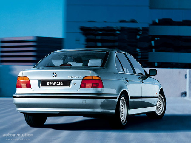 Bmw 5 Series Sedan foto 5