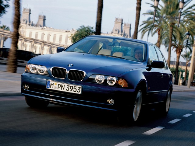 Bmw 5 Series Sedan Foto 21