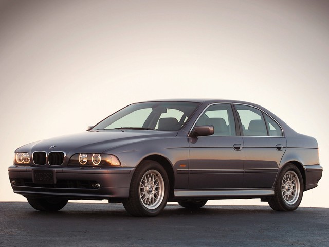 Bmw 5 Series Sedan Foto 33