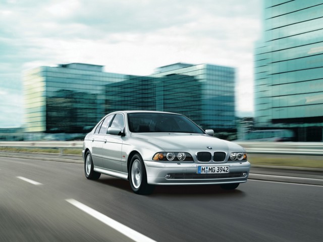 Bmw 5 Series Sedan Foto 37