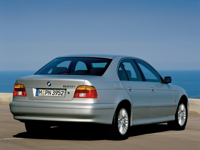 Bmw 5 Series Sedan Foto 45