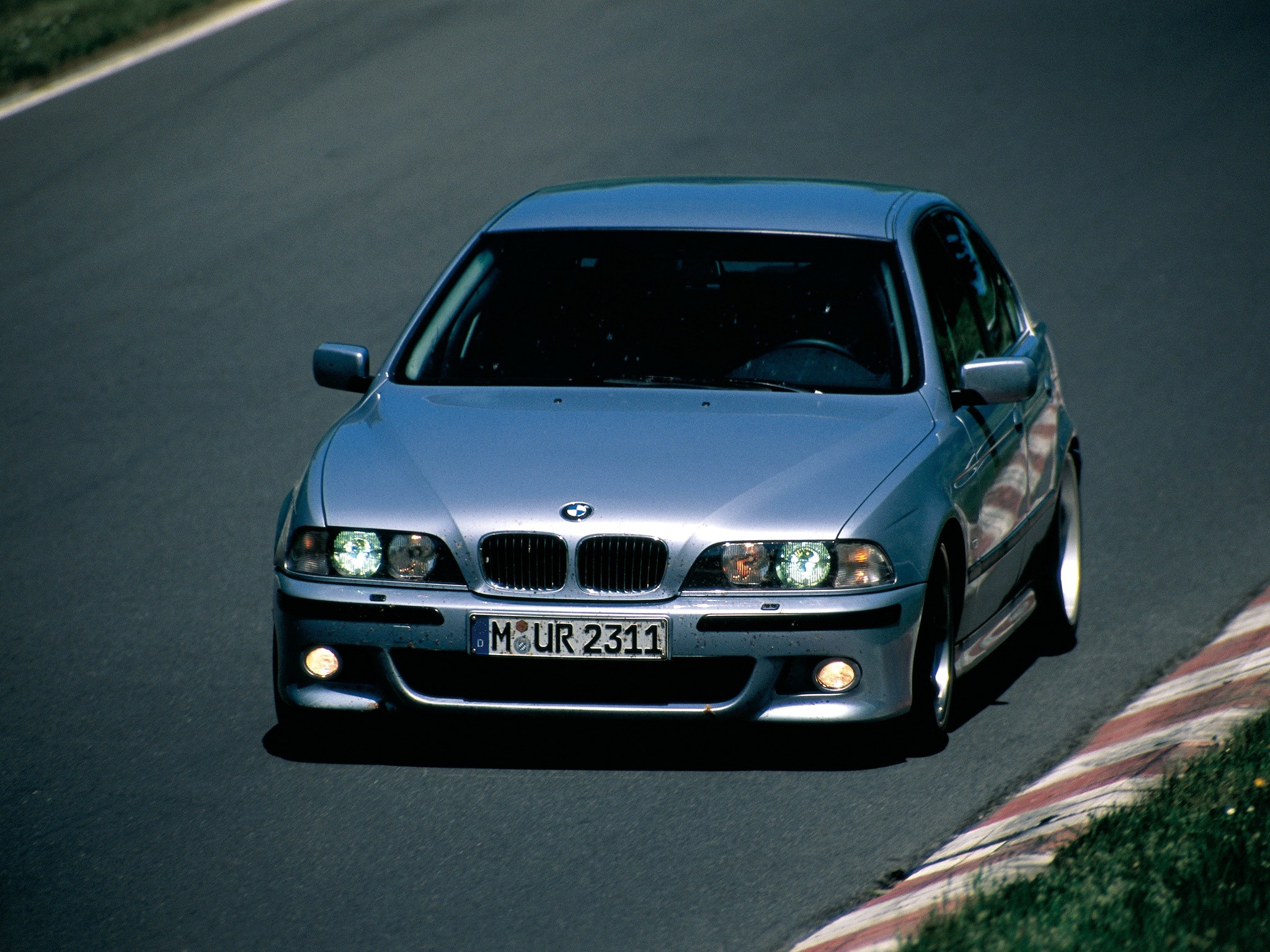 Bmw 5 Series Sedan photo 53