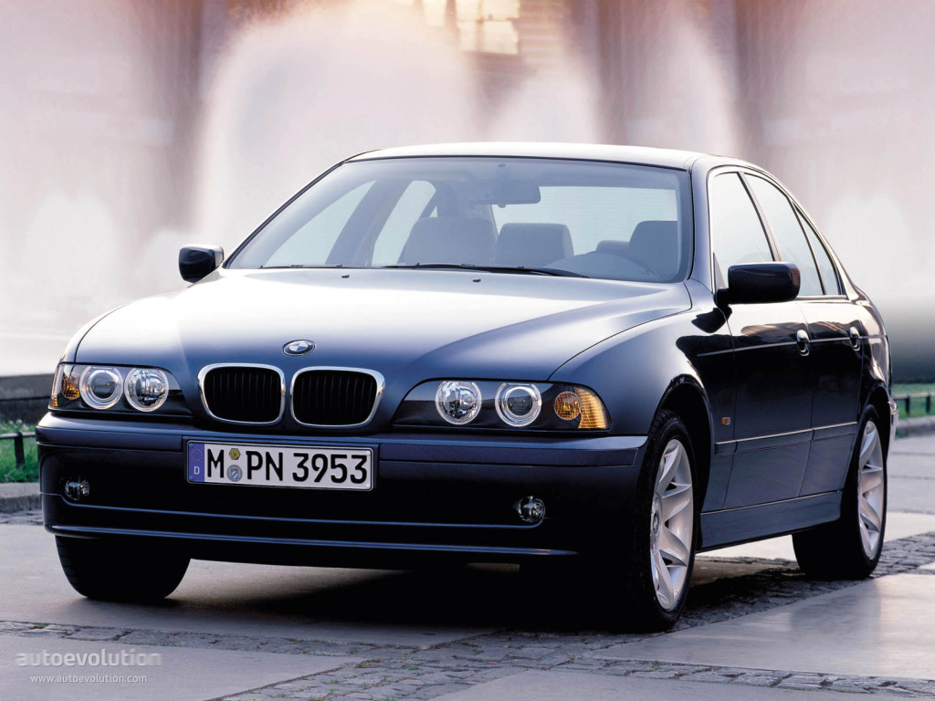 Bmw 5 Series Sedan photo 8