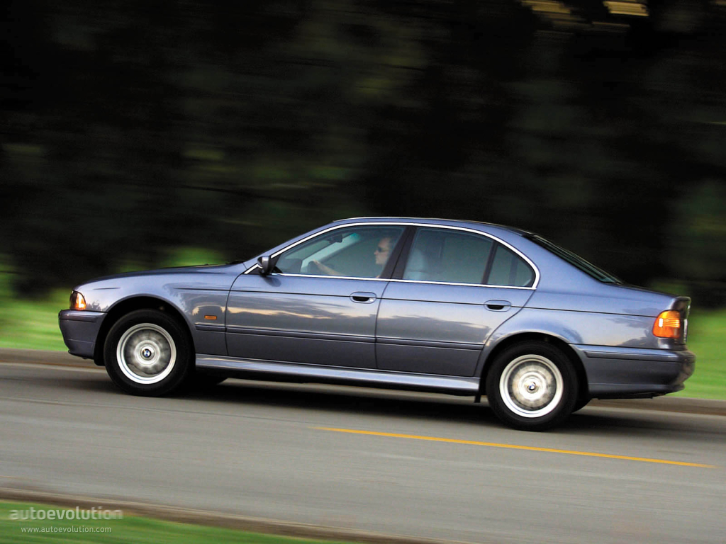 Bmw 5 Series Sedan photo 9
