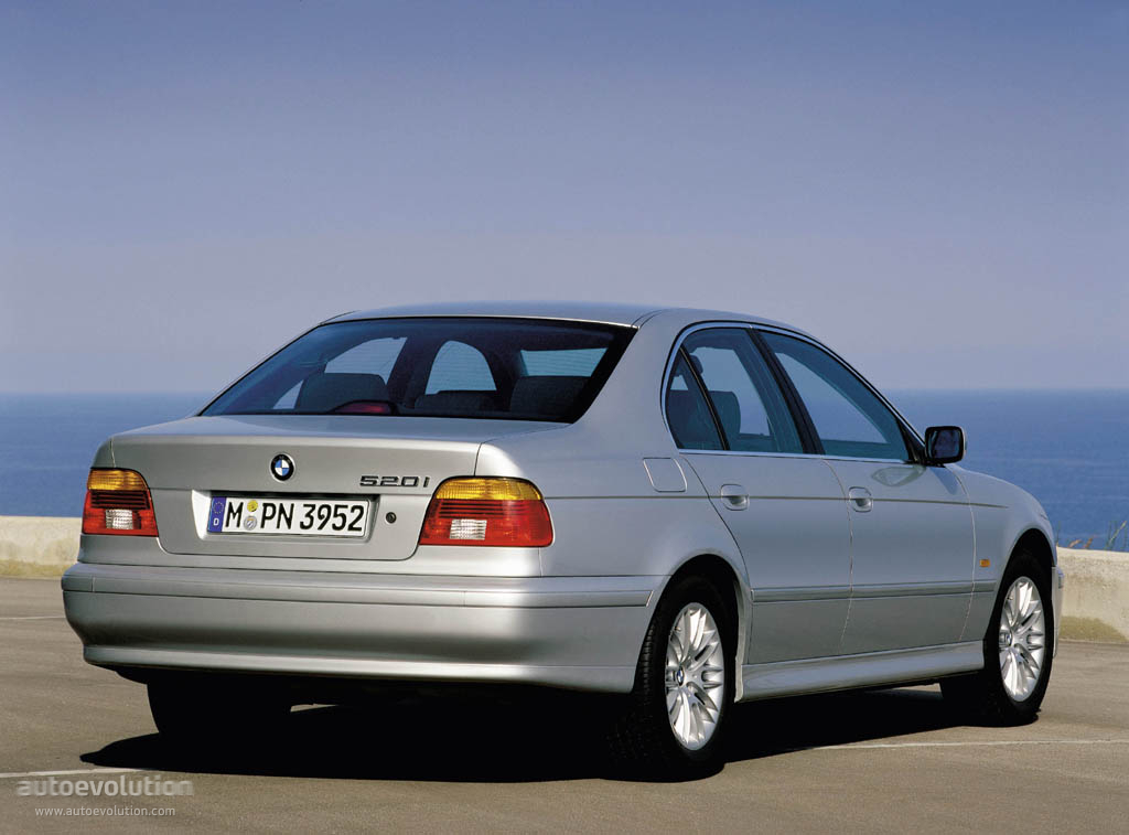Bmw 5 Series Sedan photo 5