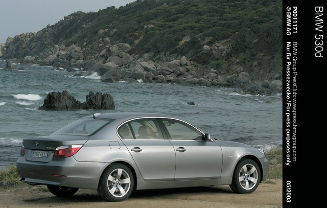 Bmw 5 Series Sedan foto 14