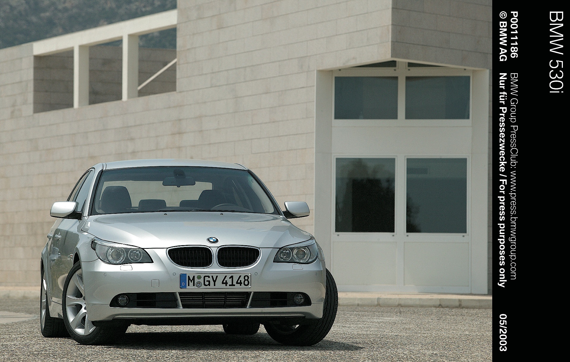 Bmw 5 Series Sedan photo 21