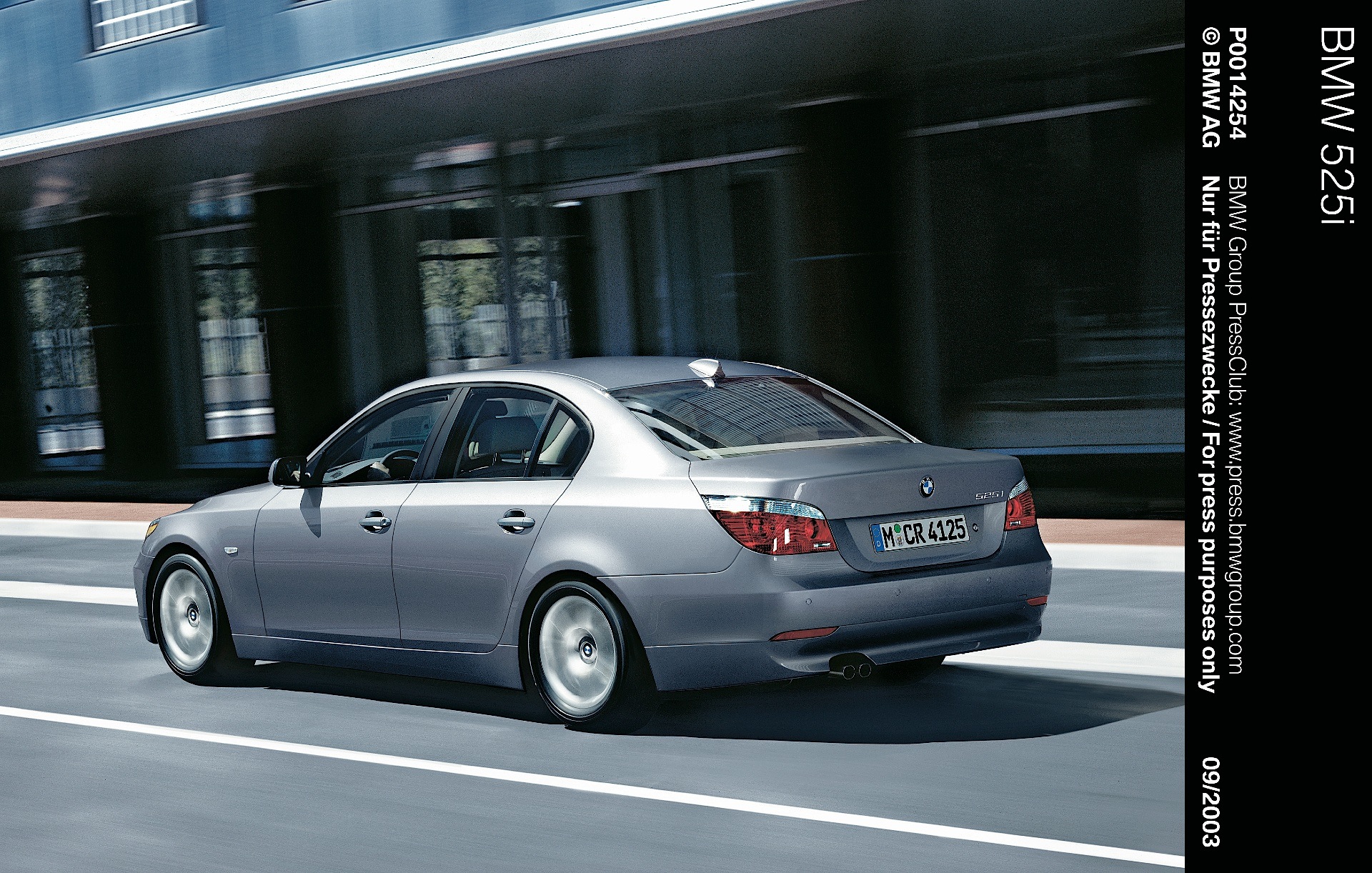 Bmw 5 Series Sedan photo 34