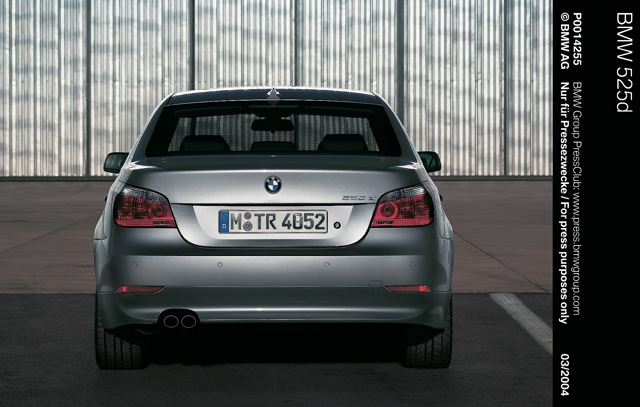 Bmw 5 Series Sedan foto 35