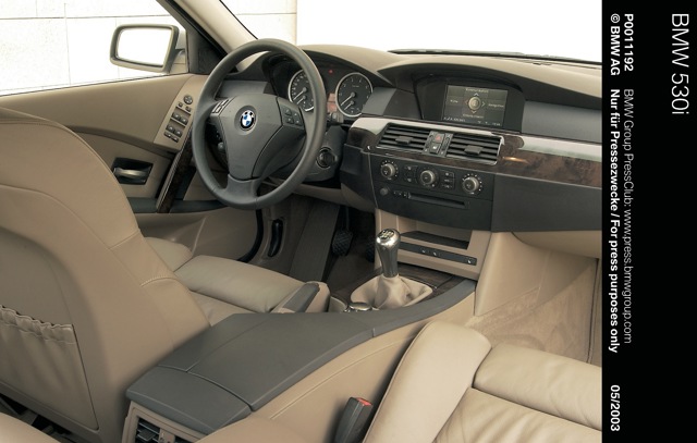 Bmw 5 Series Sedan foto 108