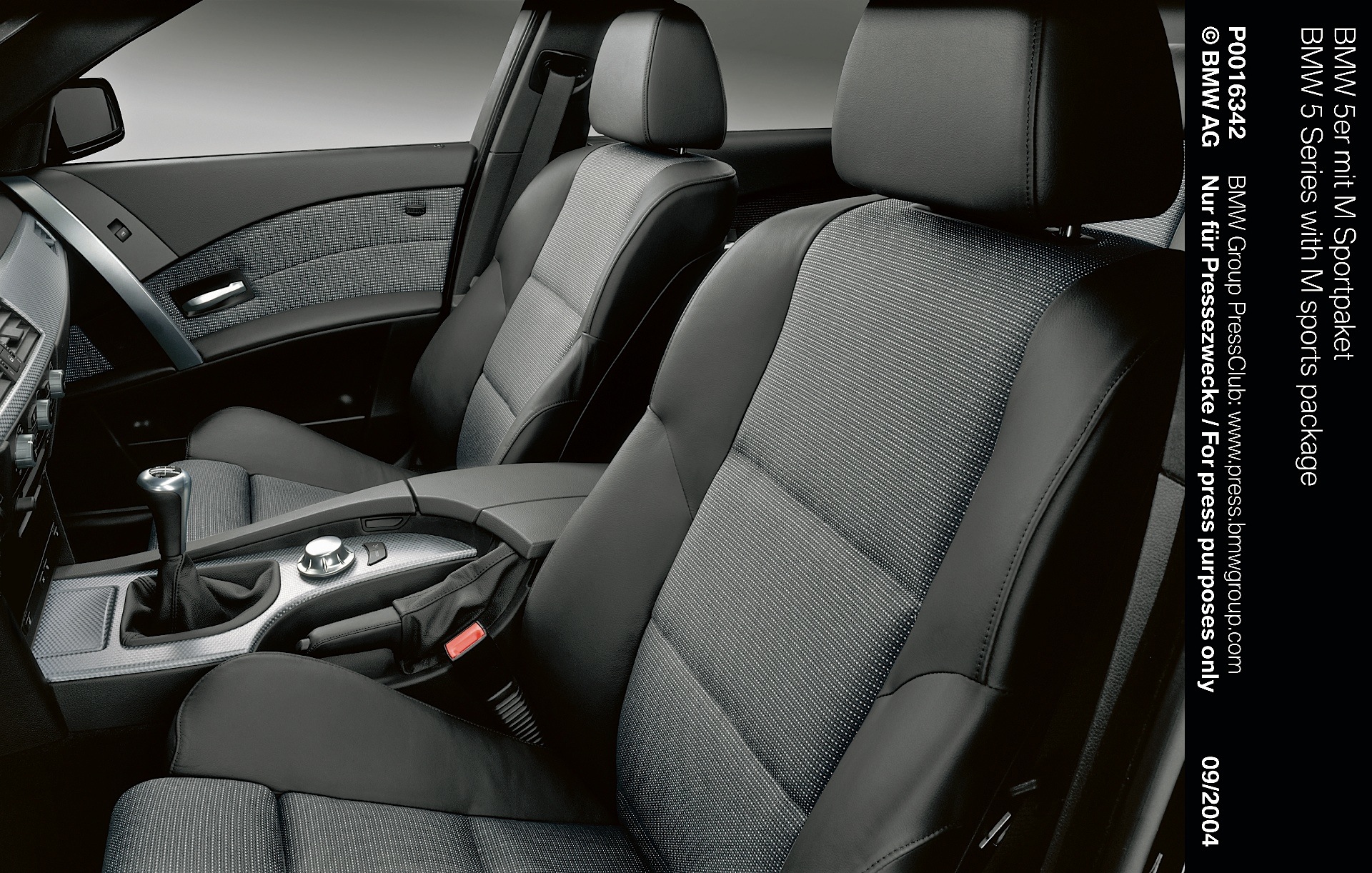 Bmw 5 Series Sedan photo 113