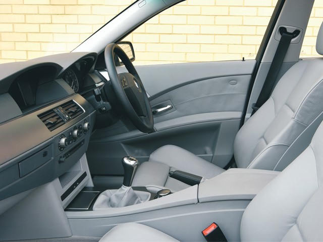 Bmw 5 Series Sedan foto 115
