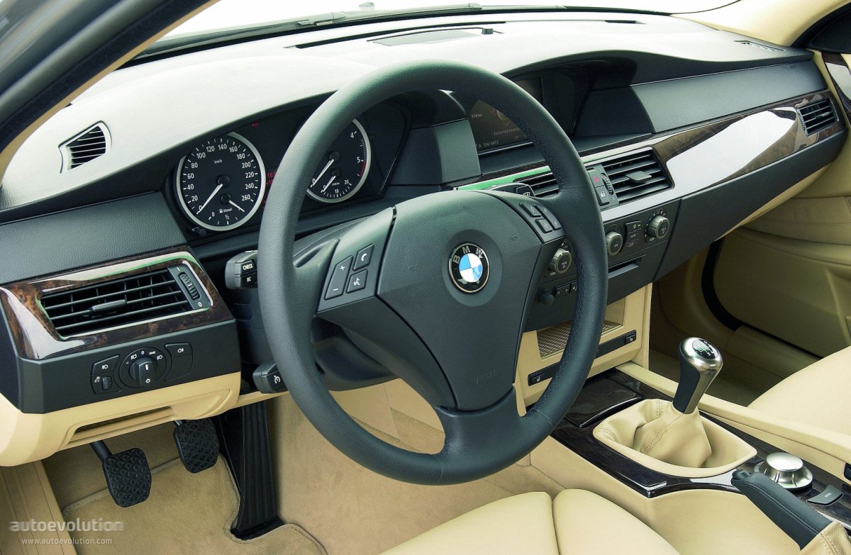 Bmw 5 Series Sedan photo 89