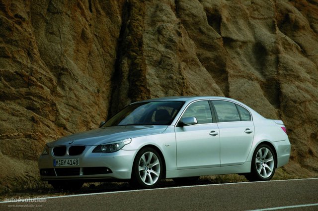 Bmw 5 Series Sedan foto 2