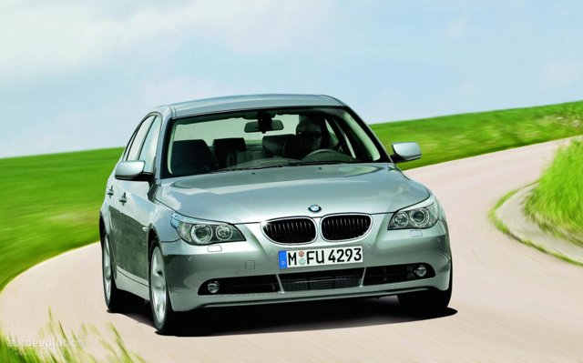 Bmw 5 Series Sedan foto 3