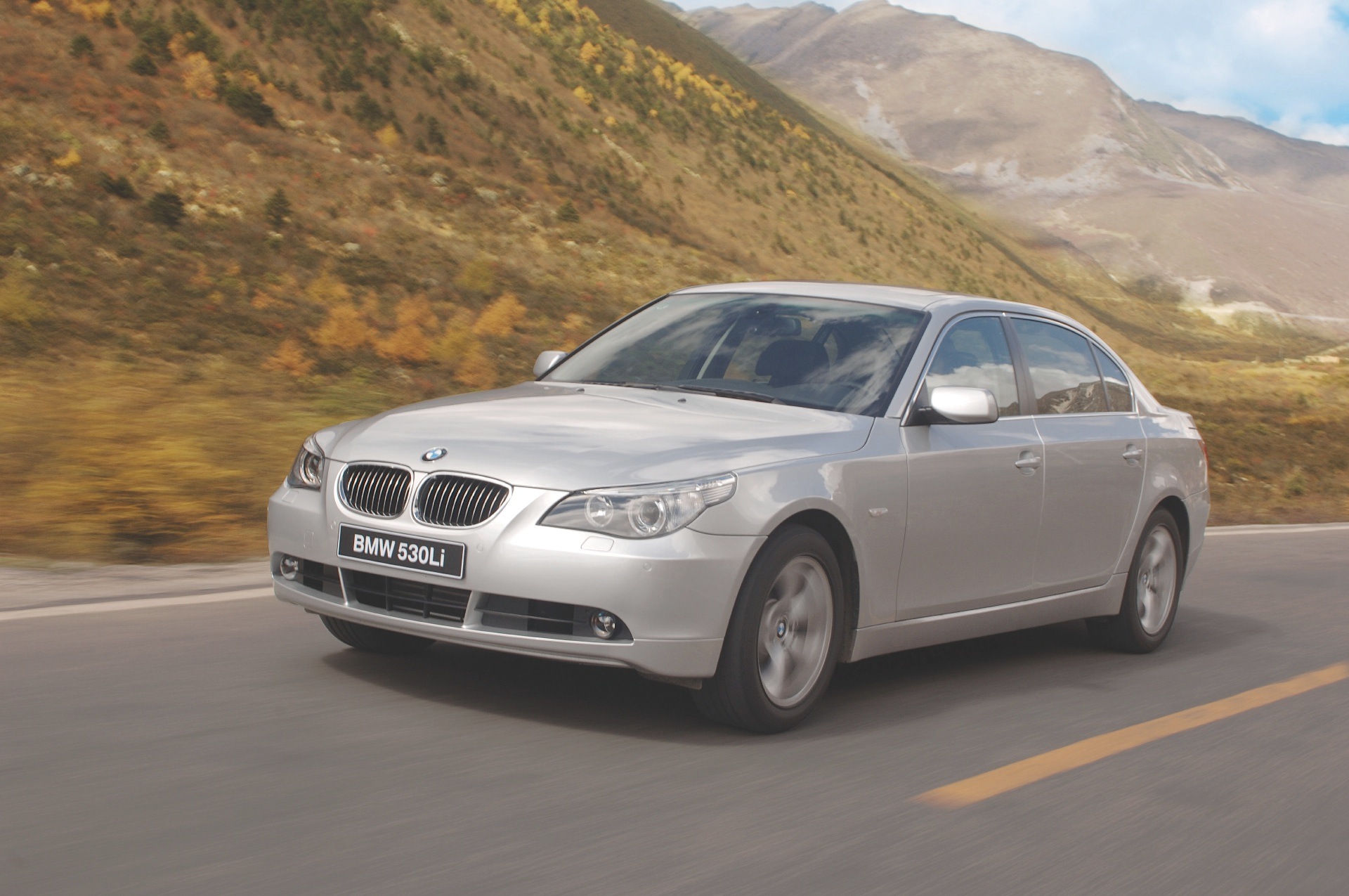 Bmw 5 Series Sedan photo 8