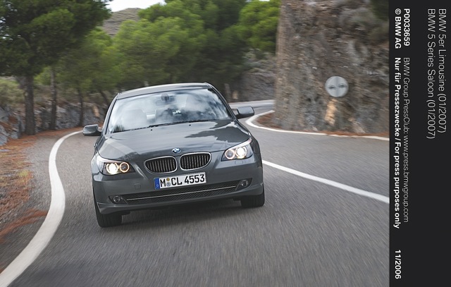 Bmw 5 Series Sedan photo 10