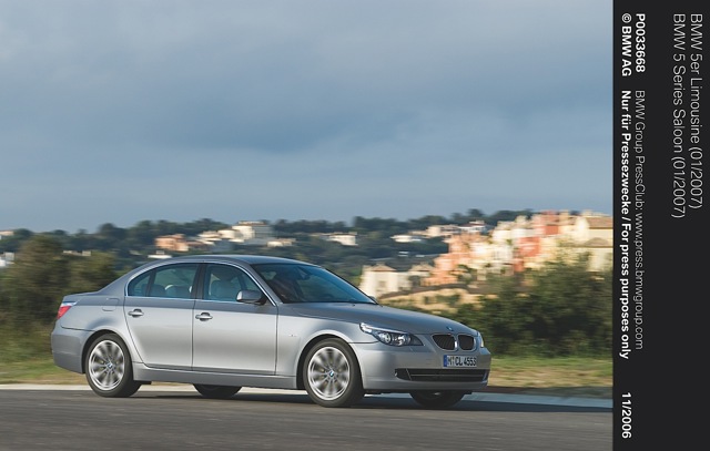 Bmw 5 Series Sedan photo 19