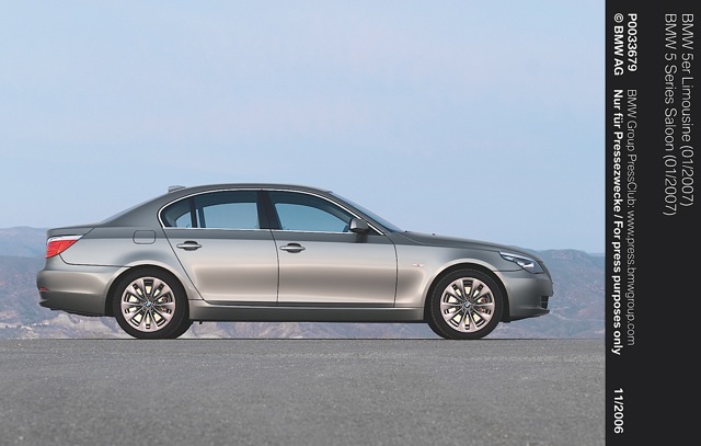 Bmw 5 Series Sedan photo 30