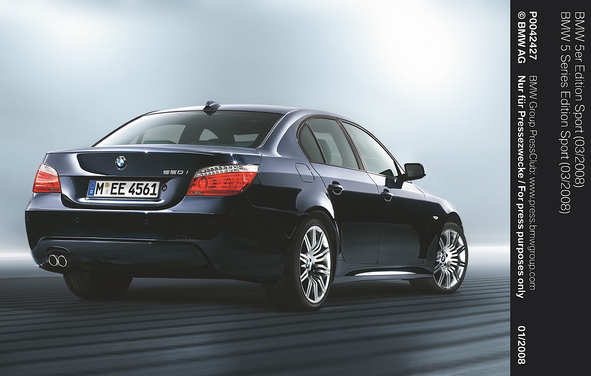 Bmw 5 Series Sedan photo 35