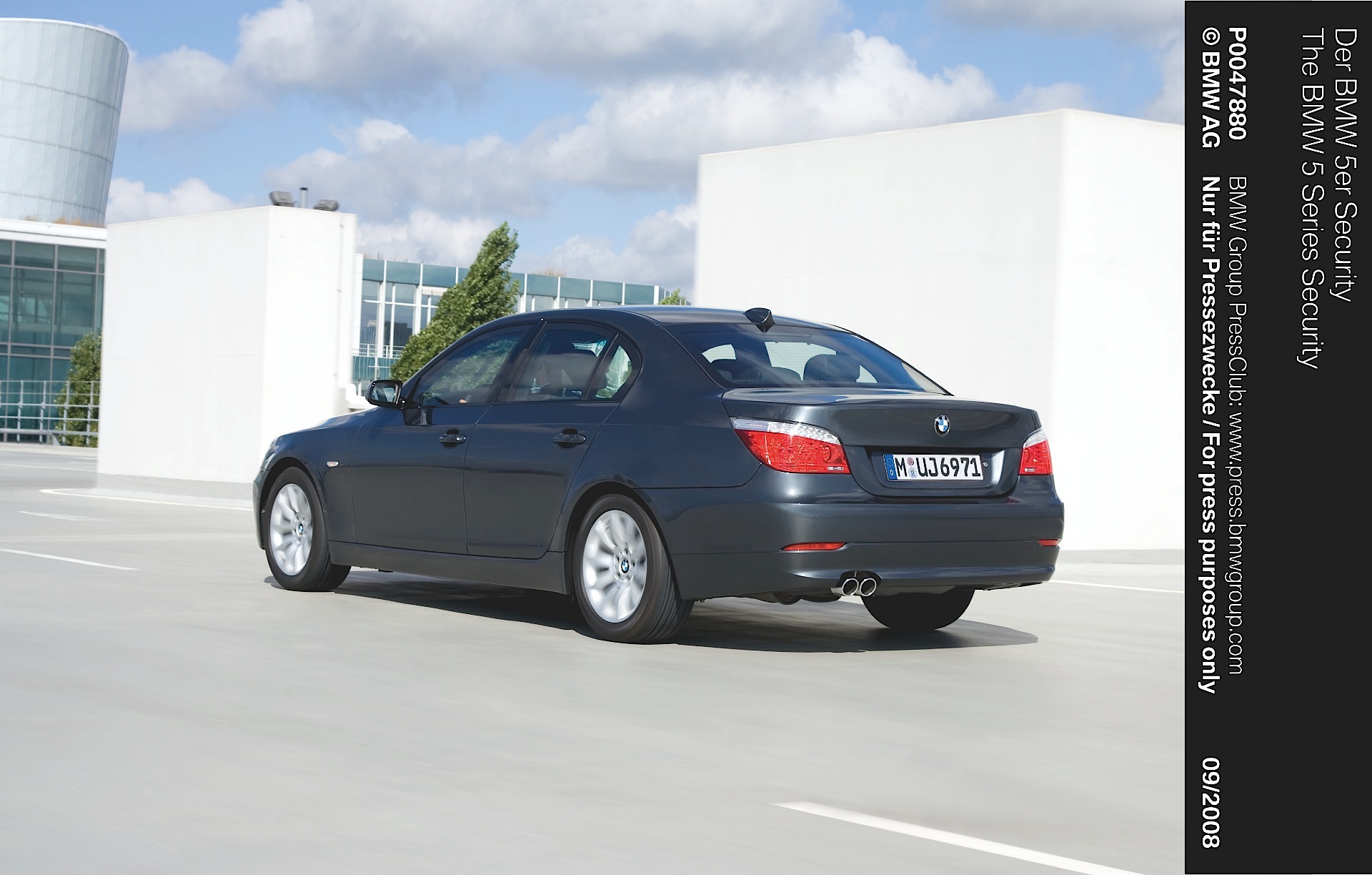 Bmw 5 Series Sedan photo 39