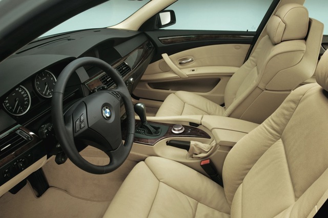 Bmw 5 Series Sedan photo 53