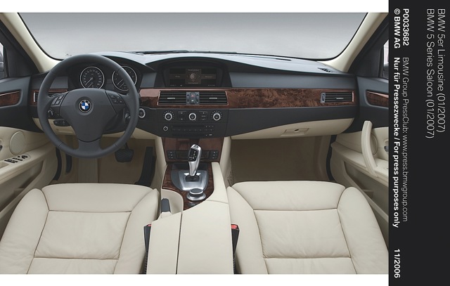 Bmw 5 Series Sedan photo 54