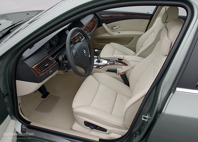 Bmw 5 Series Sedan photo 51