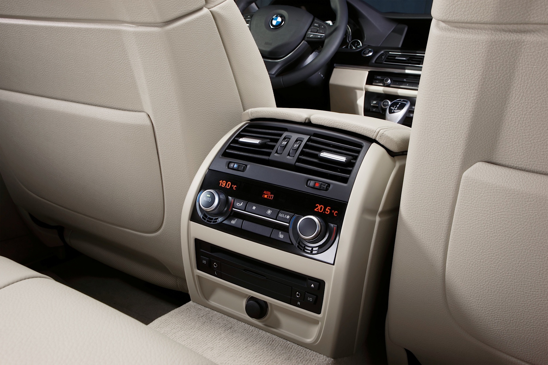 Bmw 5 Series Sedan photo 84