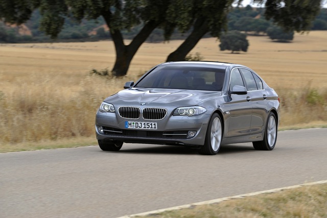 Bmw 5 Series Sedan foto 4