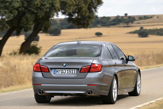 Bmw 5 Series Sedan foto 6