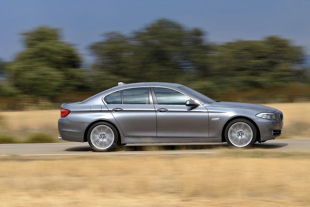 Bmw 5 Series Sedan foto 8